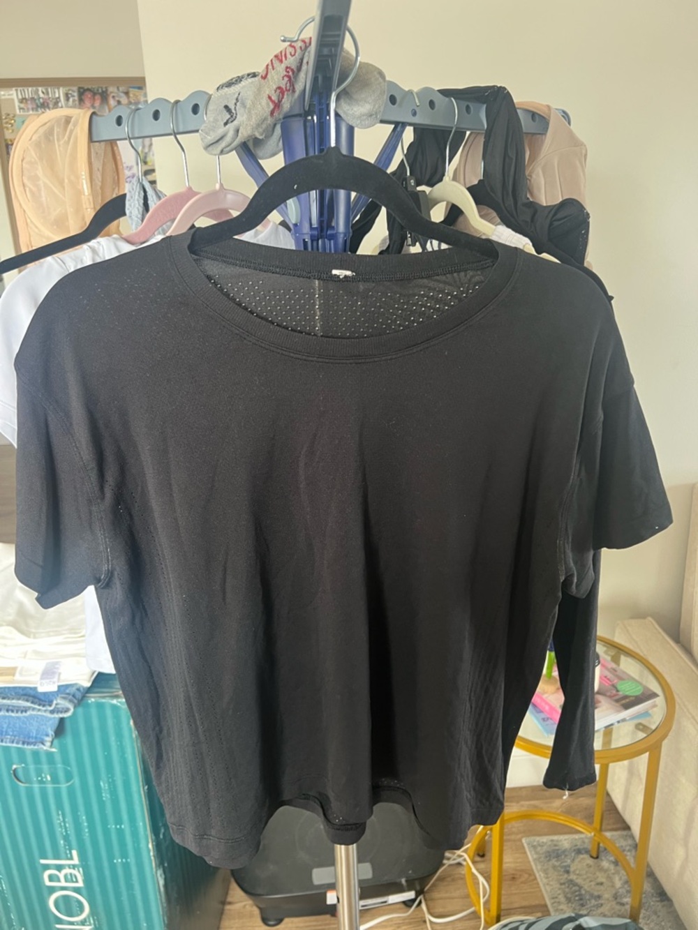 lululemon athletica Black Short-Sleeve Performance Tee